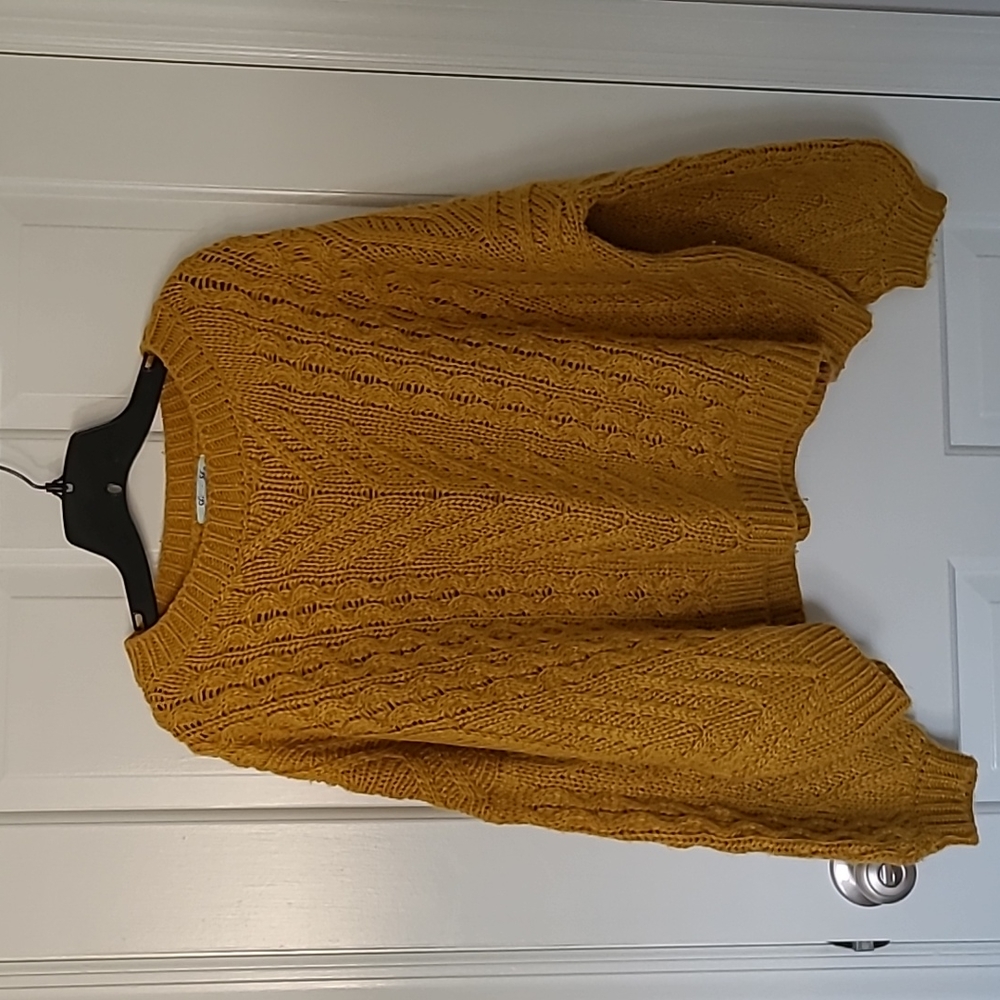 Cropped Mustard color Sweater.